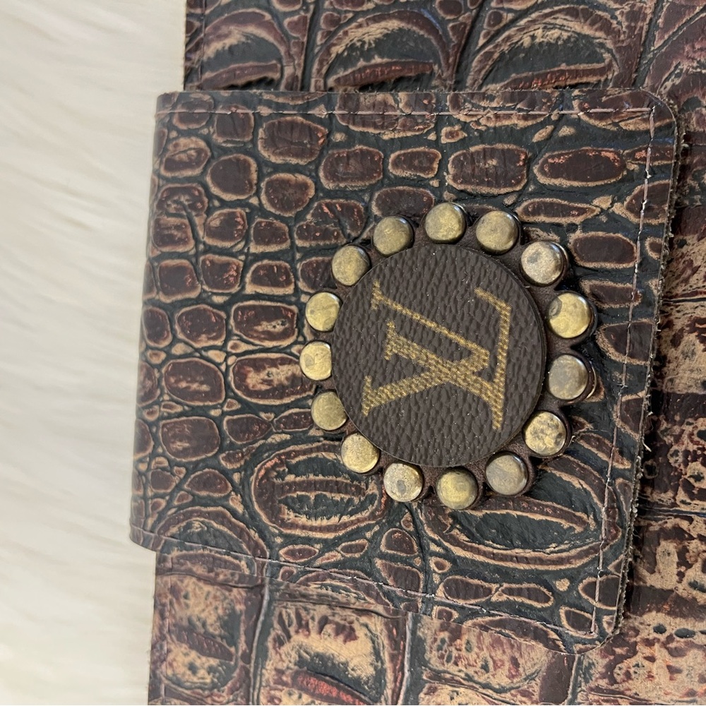Keep It Gypsy Upcycled Croc Embossed Leather Large Wallet - Picture 8 of 8